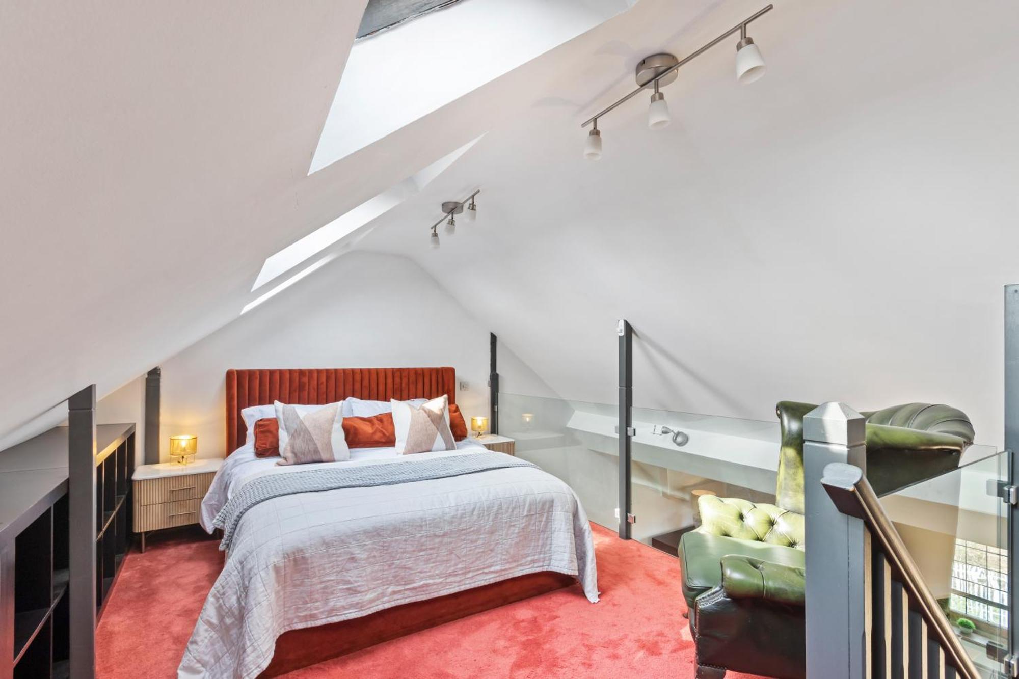 Designer 1 Bed Loft Apartment, Sw16 Apartament *